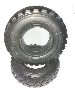 Reifen Michelin für Unimog 406