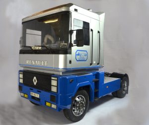 Grundbausatz Renault Magnum AE 520T